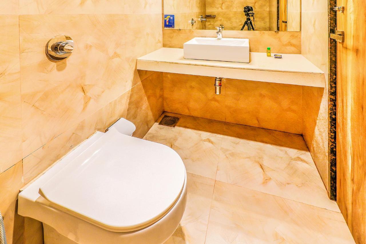 Hotel Byaris International By Bizzgrow Hotels Bombaj Exteriér fotografie